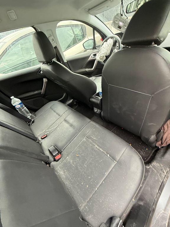 Peugeot 2008 1.6 Hdi Vente Uniquement aux P