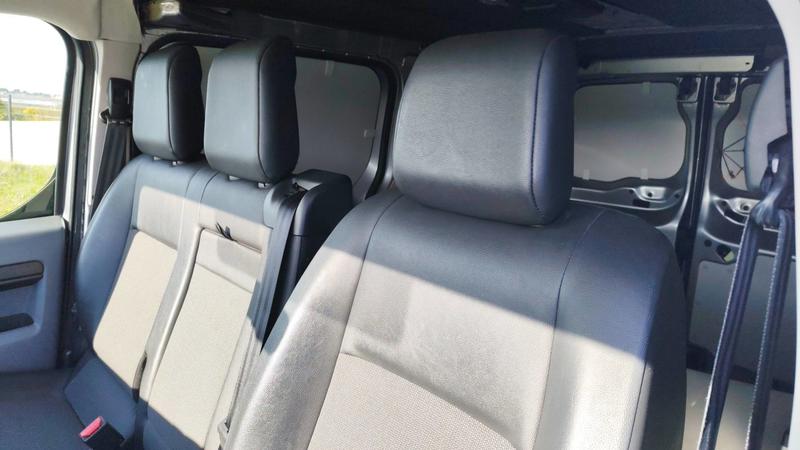 Peugeot Expert Vu 4 2.0 BlueHDi 120 Eat8 Urban Compact - Automatique Entretien constructeur