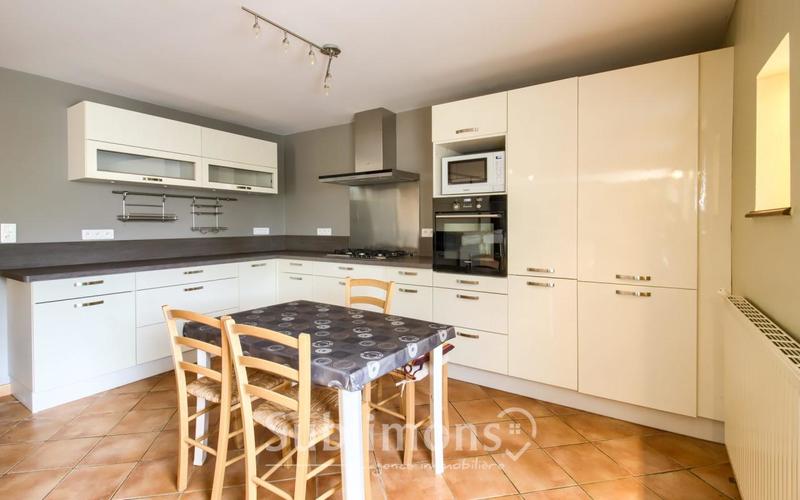 Maison ancienne - 235 m² - 7 pièces