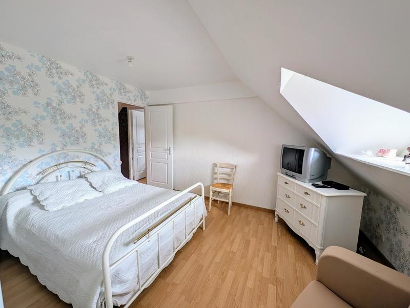 Propriété - 238 m² - 8 pièces