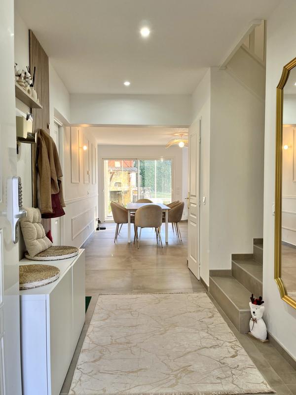 Maison contemporaine - 250 m² - 8 pièces