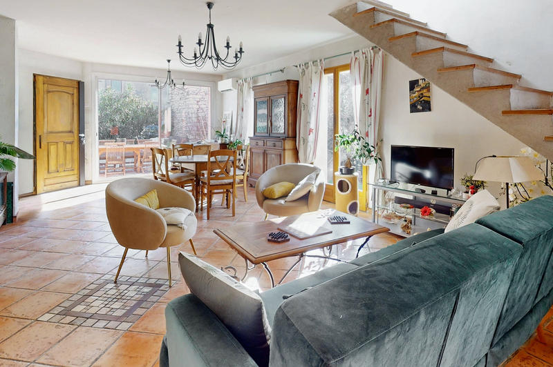 Maison - 160 m² - 5 pièces