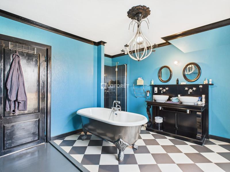 Maison contemporaine - 180 m² - 7 pièces