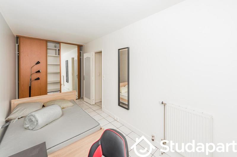 Chambre - 11 m² - 1 pièce