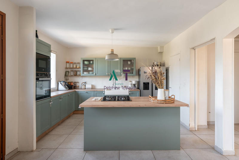 Maison ancienne - 195 m² - 8 pièces