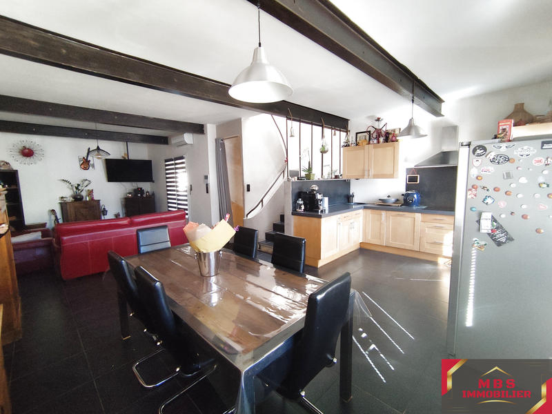 Maison de village - 90 m² - 4 pièces