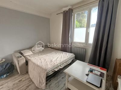 Immeuble - 90 m² - 4 pièces