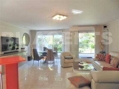 Appartement - 83 m² - 5 pièces