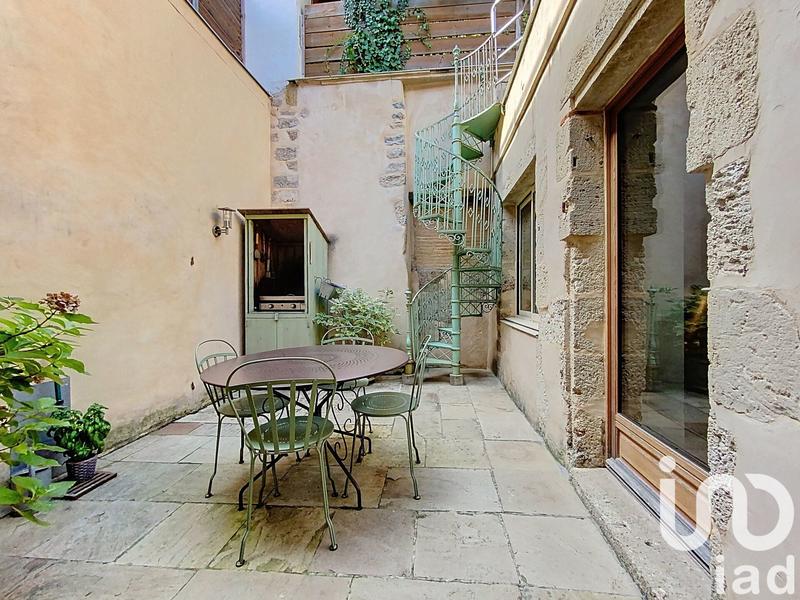 Maison de ville - 220 m² - 8 pièces