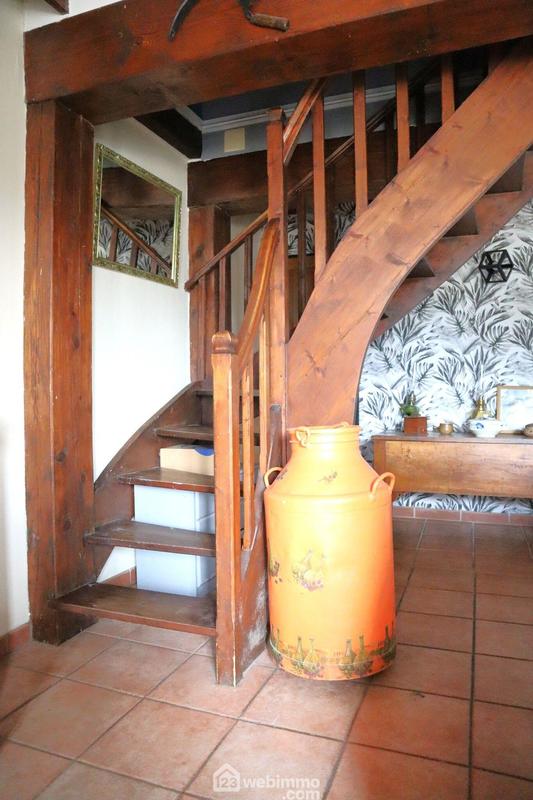 Maison - 229 m² - 8 pièces