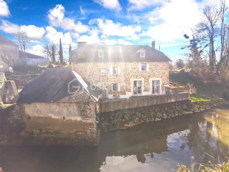 Maison - 185 m² - 6 pièces