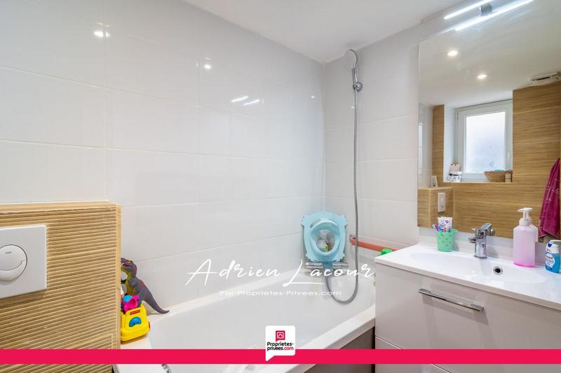 Maison - 77 m² - 4 pièces