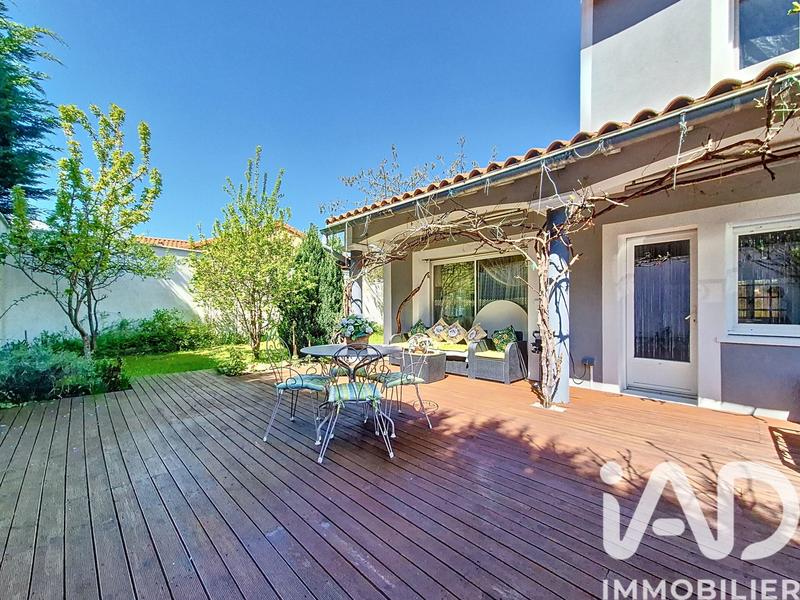 Maison - 163 m² - 5 pièces