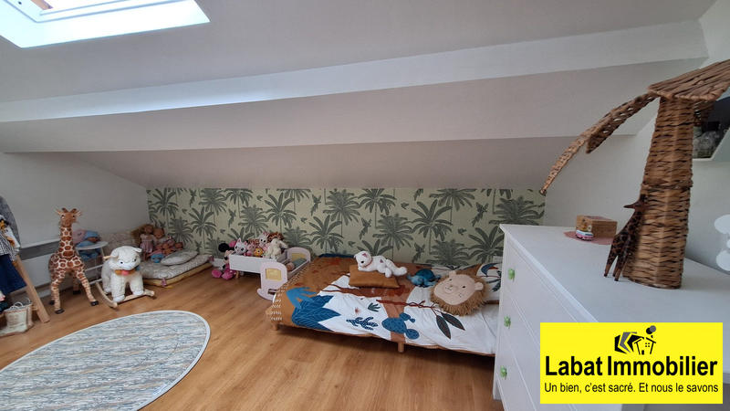 Appartement - 64 m² - 4 pièces