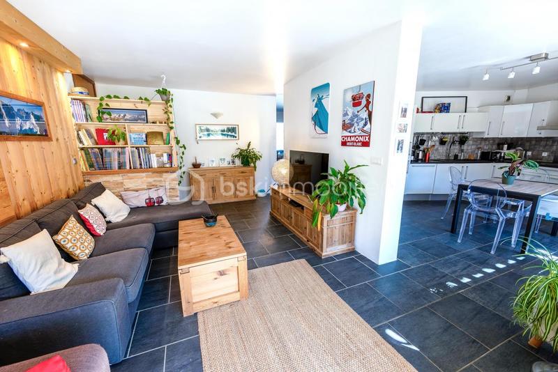 Appartement - 81 m² - 3 pièces