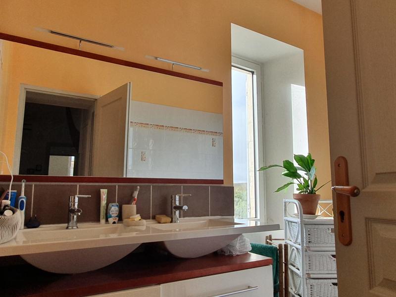 Maison - 222 m² - 7 pièces