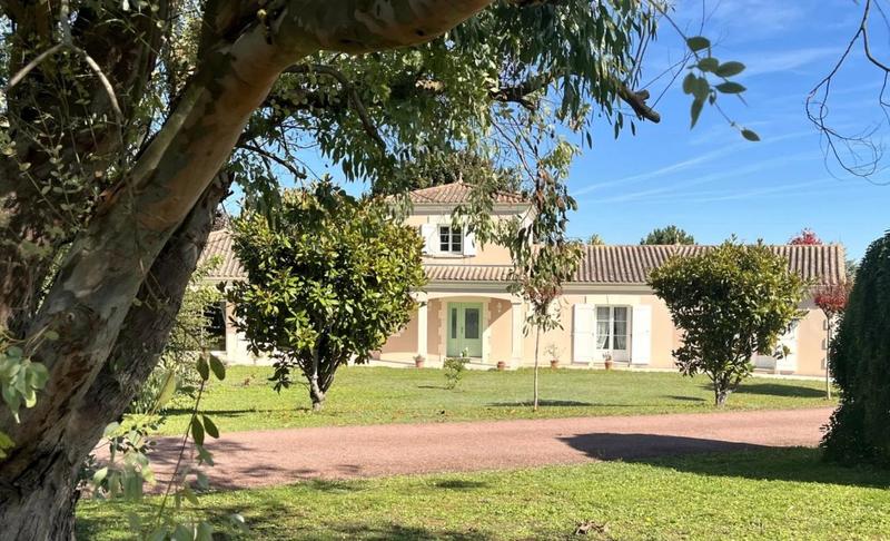 Villa - 230 m² - 5 pièces