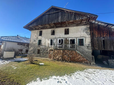 Maison ancienne - 63 m² - 8 pièces