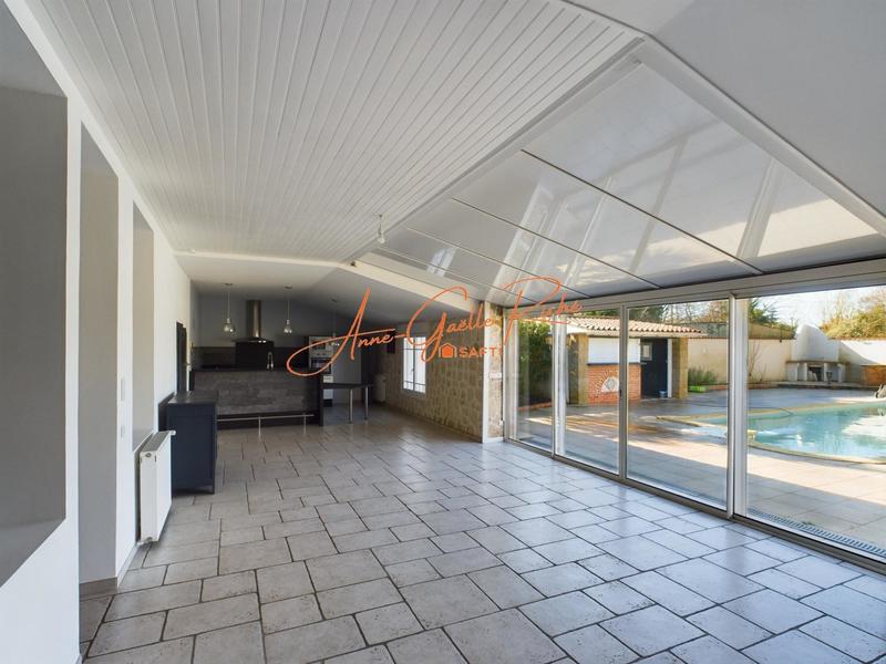 Maison - 186 m² - 6 pièces