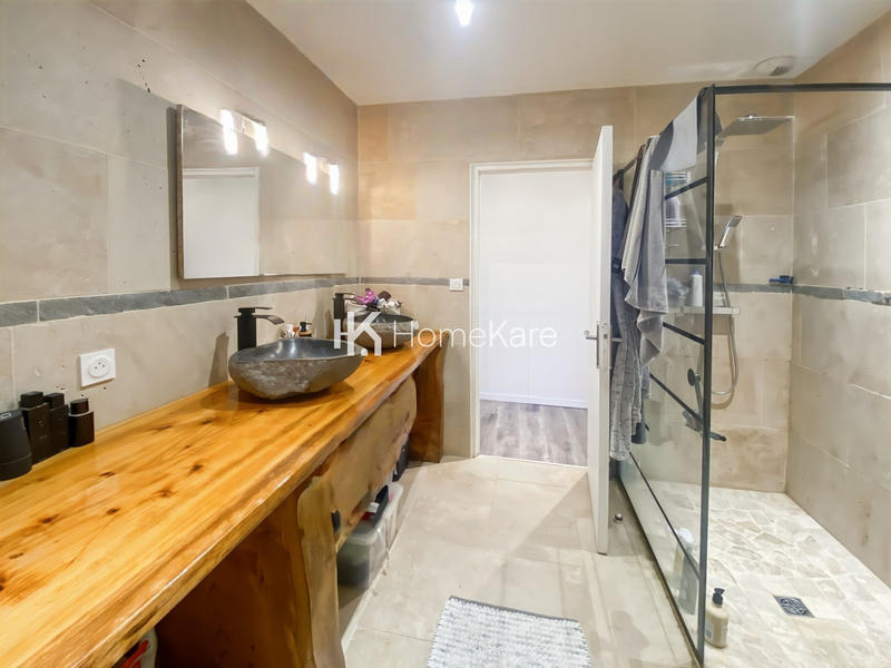 Maison - 100 m² - 6 pièces