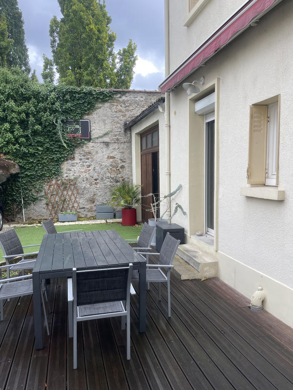 Maison - 190 m² - 8 pièces