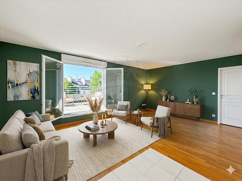 Appartement - 80 m² - 4 pièces