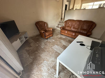 Maison - 99 m² - 5 pièces