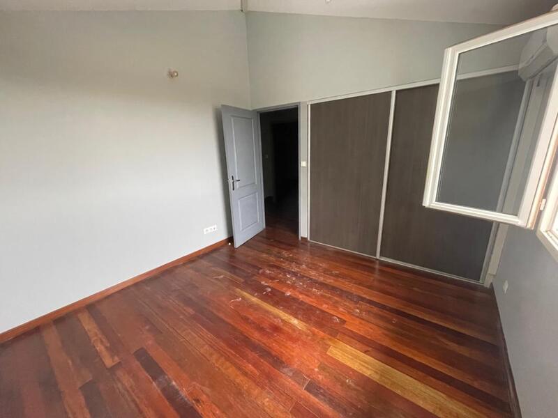 Villa - 130 m² - 5 pièces