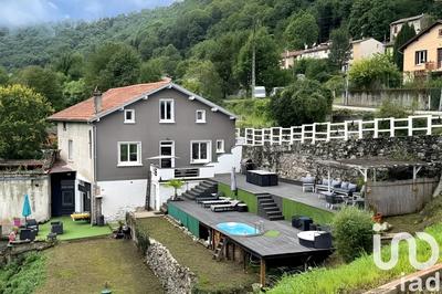 Maison - 159 m² - 7 pièces