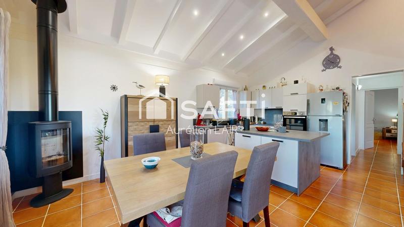 Maison - 180 m² - 7 pièces