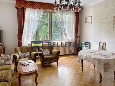 Pavillon - 238 m² - 6 pièces