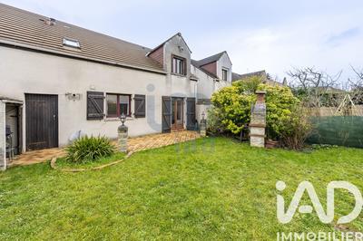 Maison - 96 m² - 5 pièces