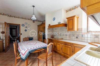Maison de ville - 217 m² - 9 pièces