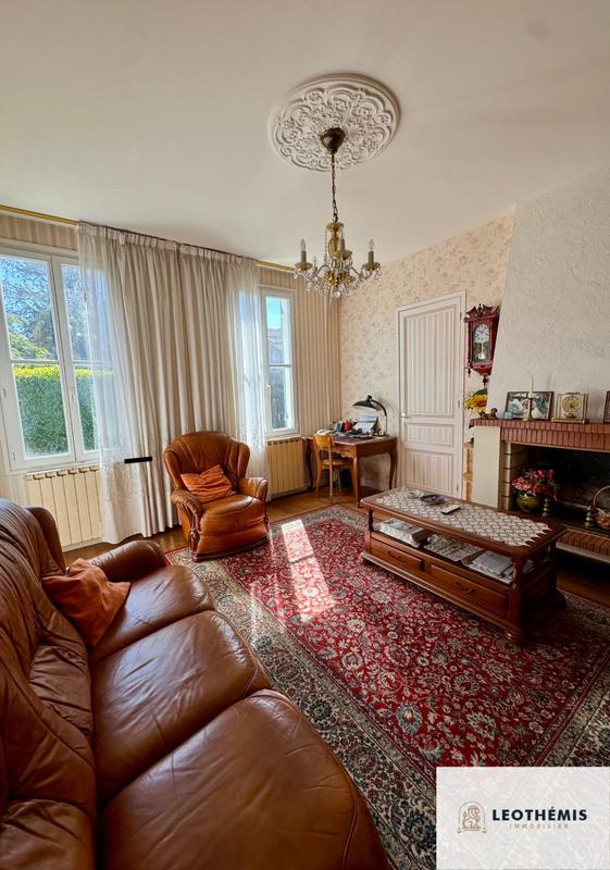 Maison ancienne - 165 m² - 8 pièces