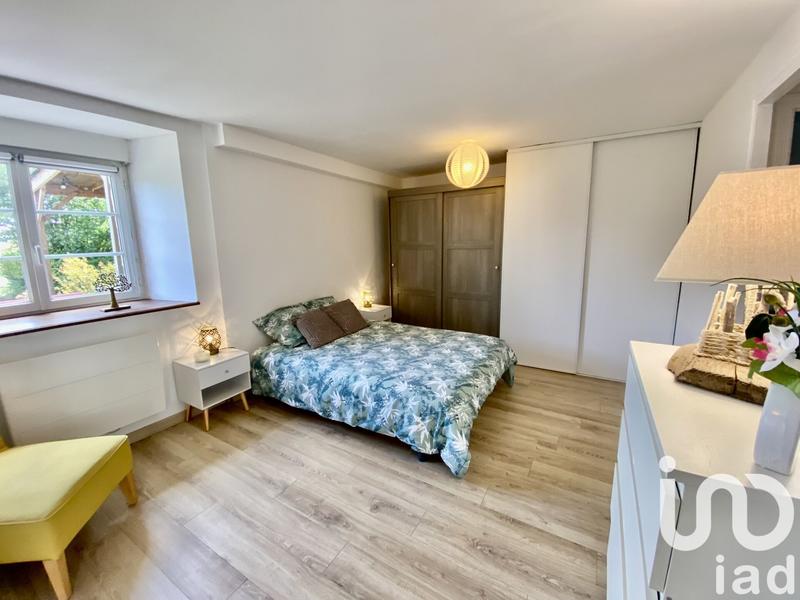 Maison - 241 m² - 10 pièces