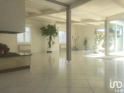 Maison - 186 m² - 7 pièces