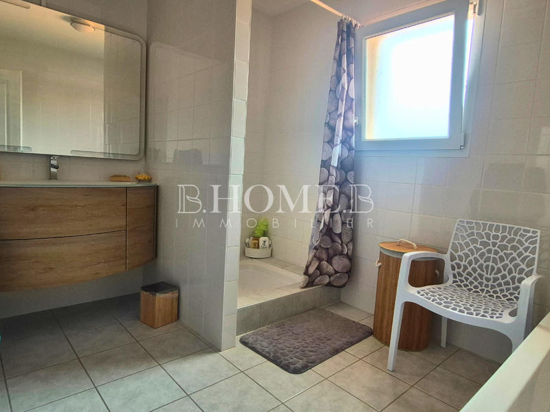 Maison - 102 m² - 5 pièces