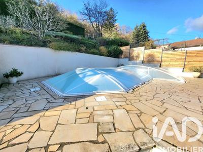 Maison - 157 m² - 6 pièces