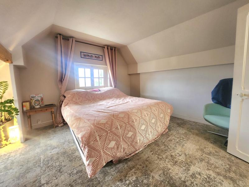 Maison - 212 m² - 10 pièces