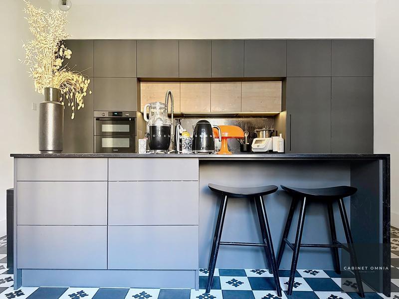 Maison ancienne - 230 m² - 7 pièces