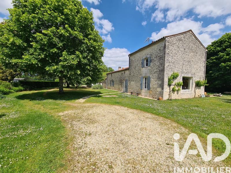 Maison de campagne - 120 m² - 4 pièces