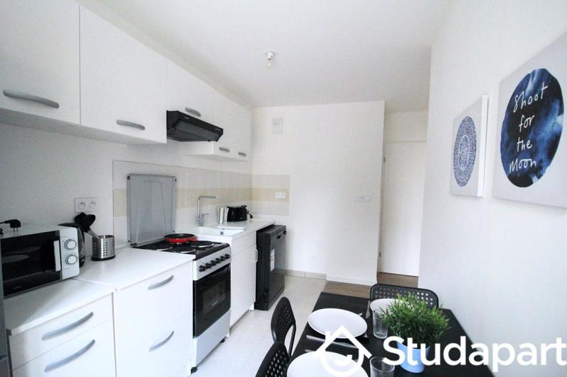 Chambre - 10 m² - 1 pièce