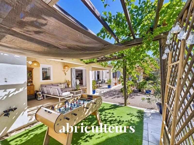 Maison ancienne - 261 m² - 12 pièces