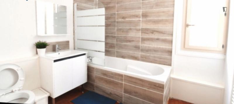 Chambre - 10 m² - 7 pièces