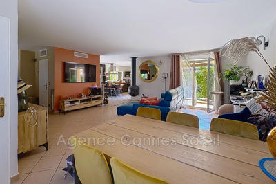 Villa - 117 m² - 4 pièces