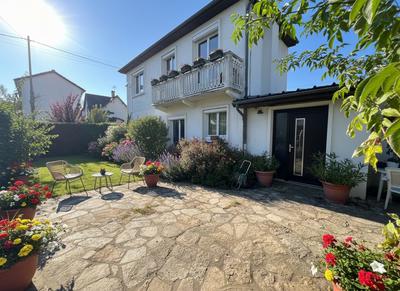 Maison - 101 m² - 5 pièces