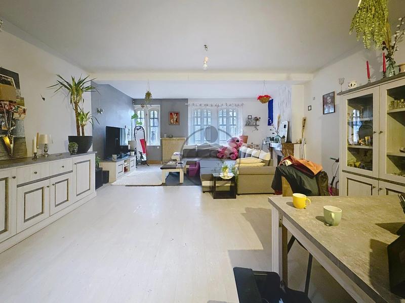 Immeuble - 188 m² - 7 pièces