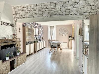 Appartement - 135 m² - 7 pièces