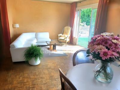 Appartement - 81 m² - 5 pièces