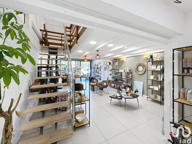 Local commercial - 67 m²